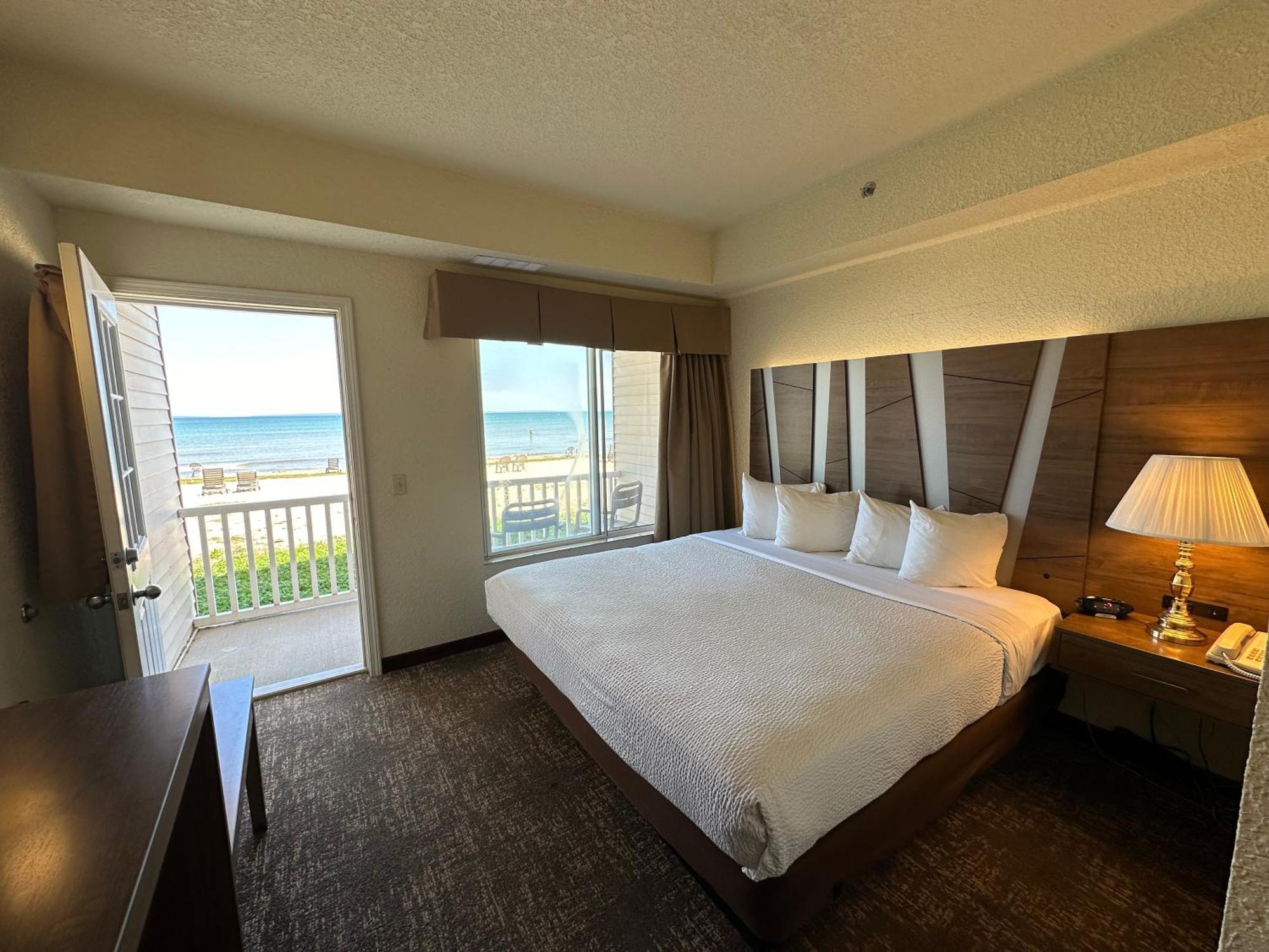Mackinaw Beach&Bay Inn&Suites Mackinaw City Zewnętrze zdjęcie