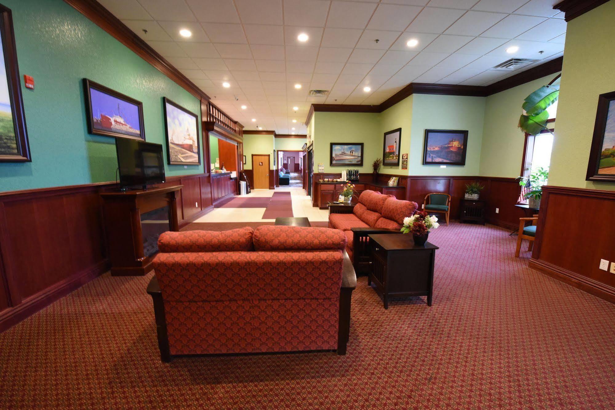 Mackinaw Beach&Bay Inn&Suites Mackinaw City Zewnętrze zdjęcie